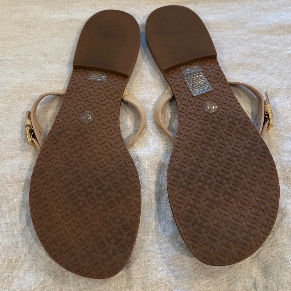 Tory Burch Brown Footbed Tan/Beige Logo Thong Sandals - Picture 3 of 4